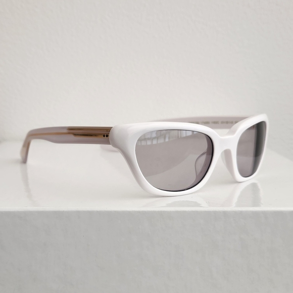 Oliver Peoples White and Brown Sunglasses - Picture 1 of 9